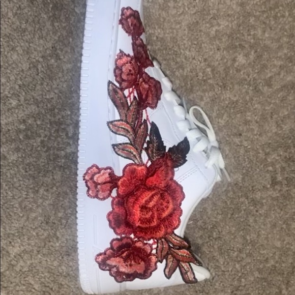 Custom shoes - Picture 3 of 3